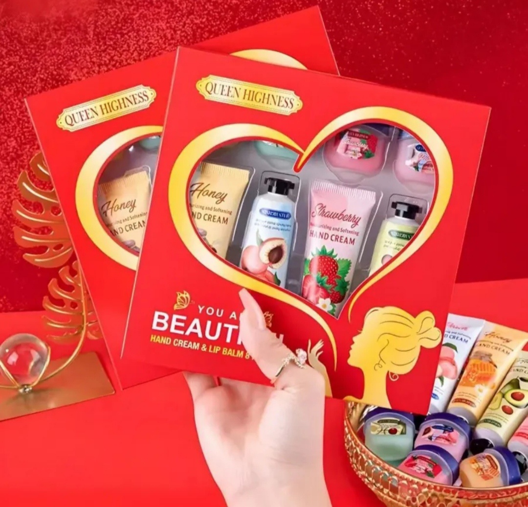 Набор: 4 крема для рук, 4 бальзама для губ