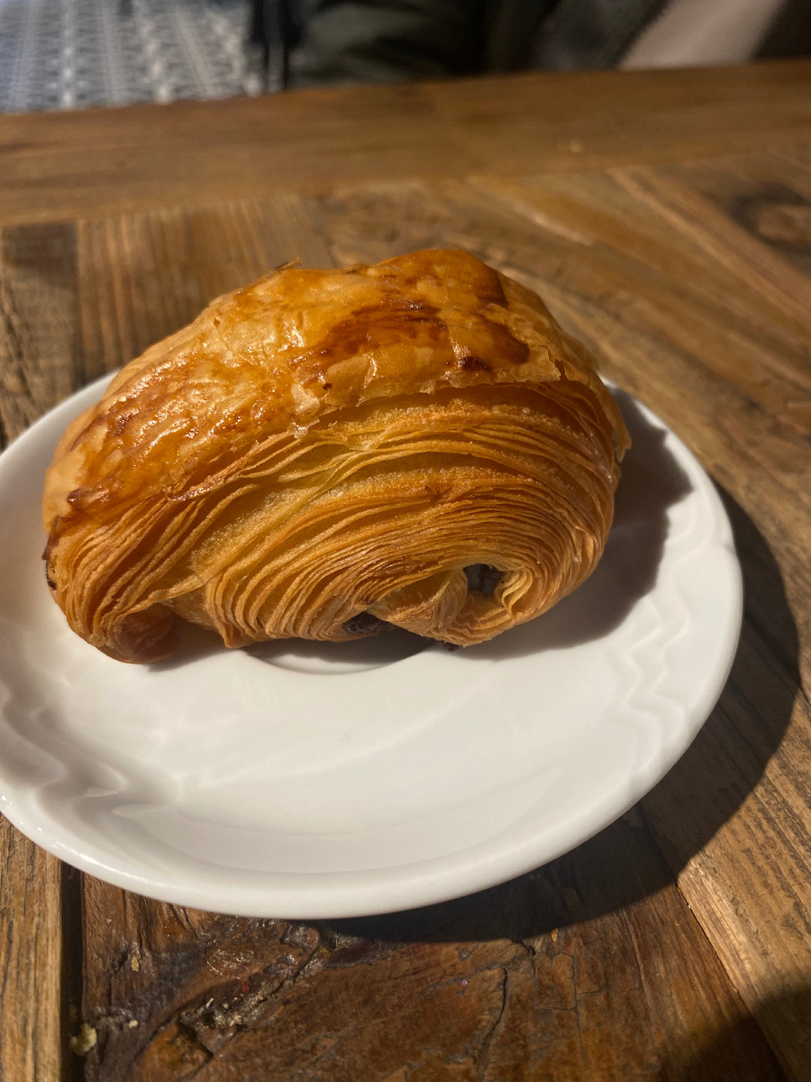 Шоколадная булочка «Pain au Chocolat »