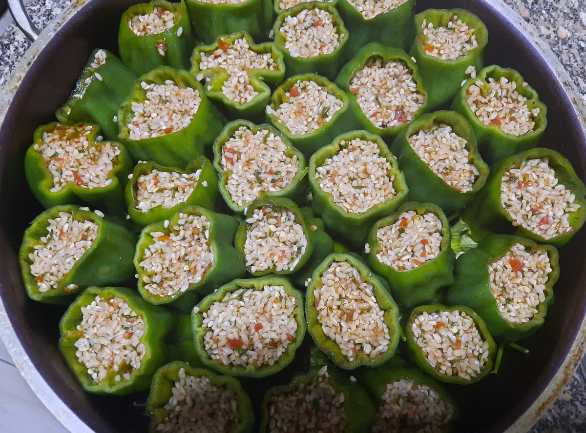 Вот так я обычно готовлю перцы - сразу много