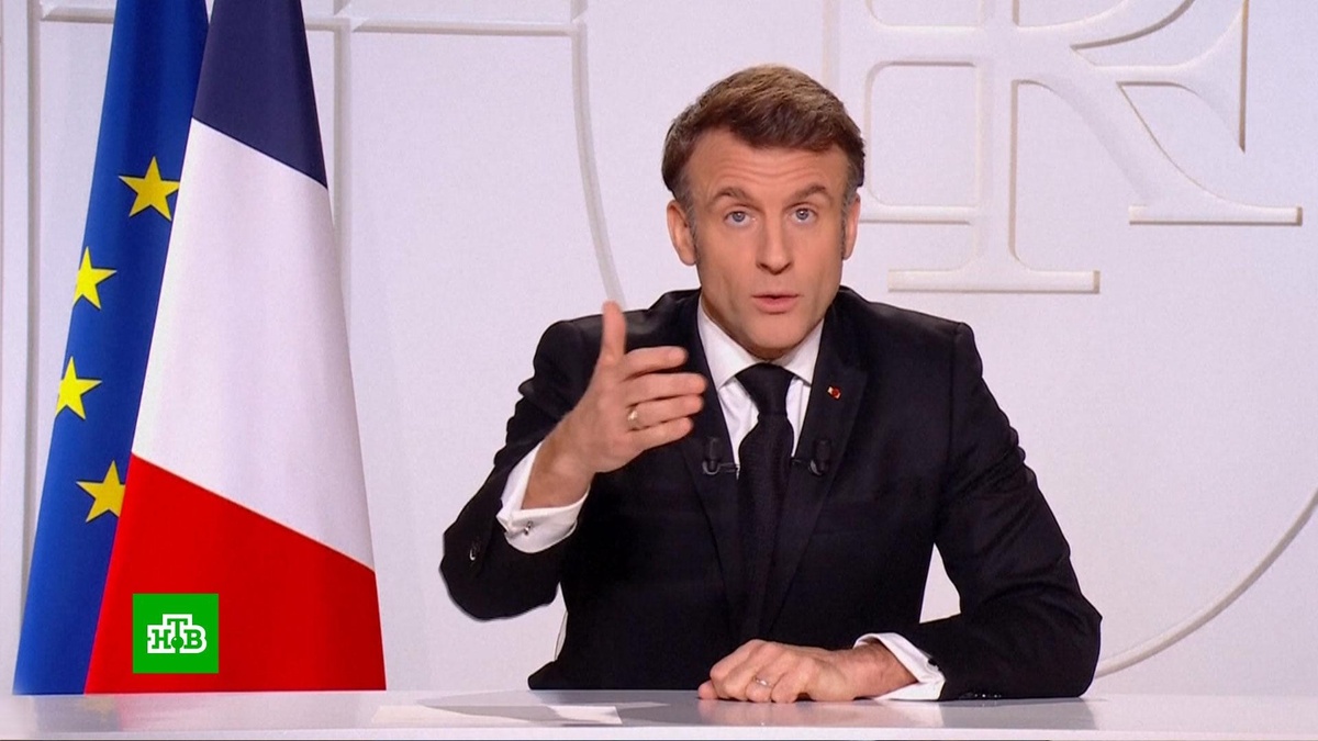    «Хочет развязать войну»: оппоненты Макрона призвали французов к его свержению