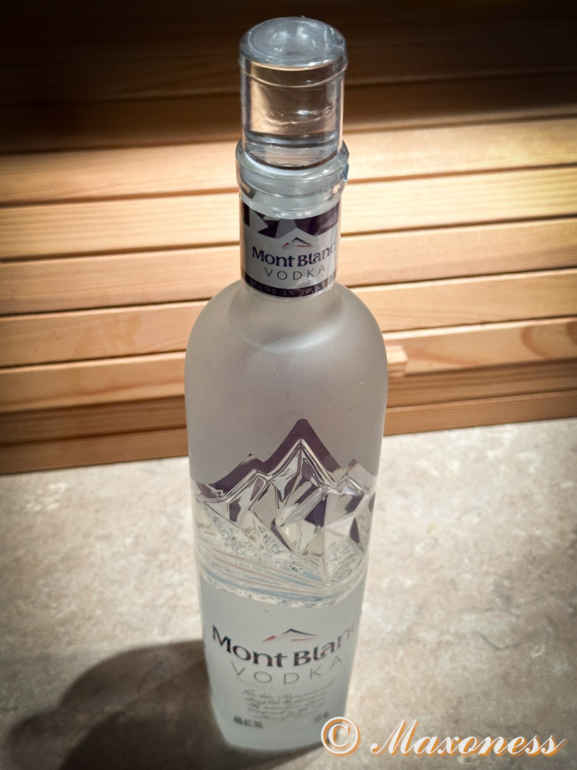 Водка «Mont Blanc» от Alvisa Alcohol Group. Франция