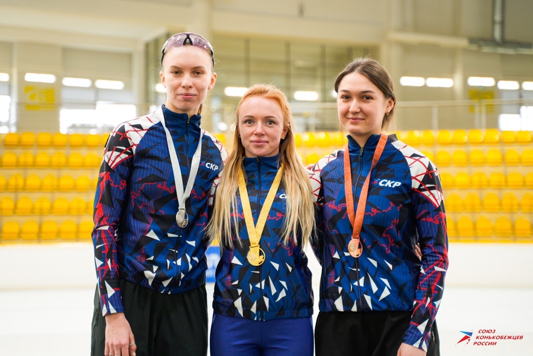    Для Ирины Сальниковой (на снимке справа) нынешний сезон проходит весьма успешно