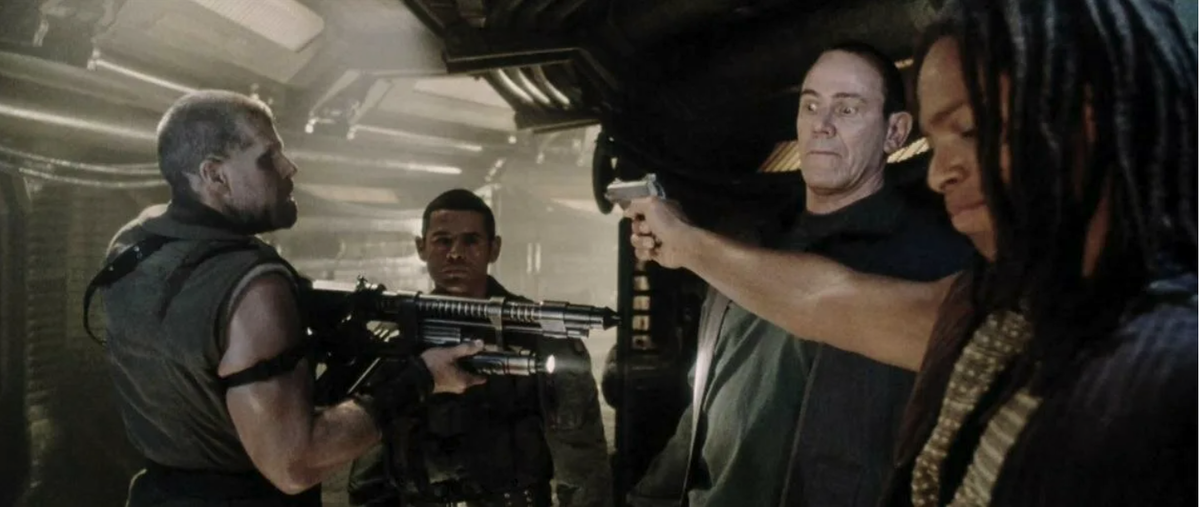 Кадр из фильма "Чужой-4"