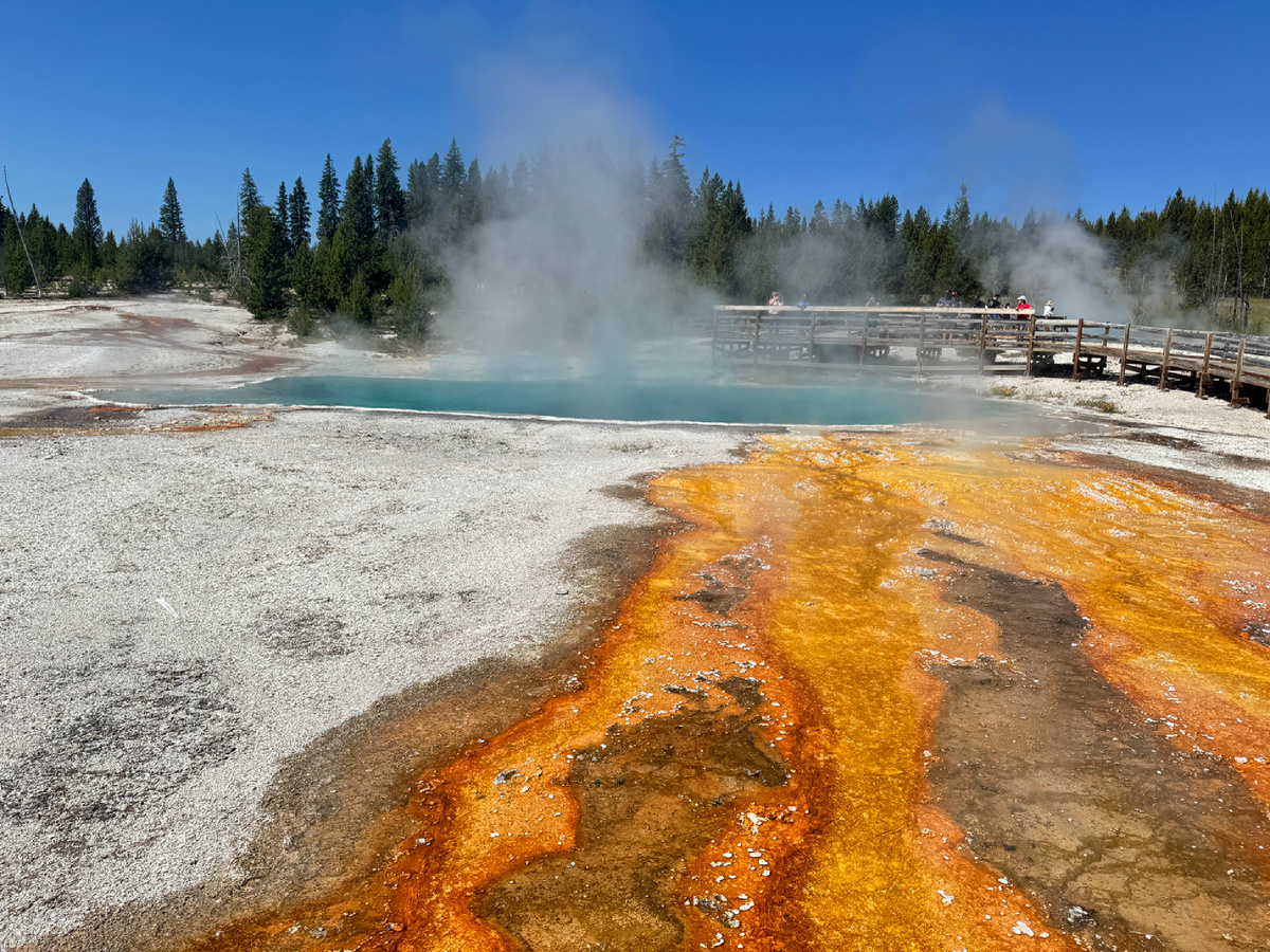 "Кипящие" озера Йелоустона