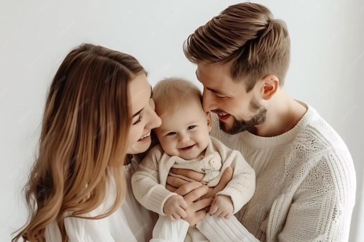    Многие нынешние родители выросли в «однодетных» семьях. Помогут ли росту рождаемости региональные программы?