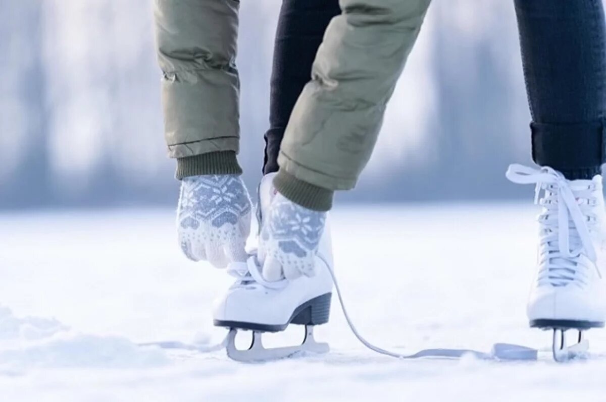    Челябинцев приглашают закрыть сезон на катке с живой музыкой и конкурсами