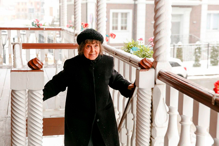    «Это крупный художник, выдающийся композитор, легендарный. Все эти эпитеты употребимы по отношению к ней».   
Фото предоставлено центром современной музыки Софии Губайдулиной