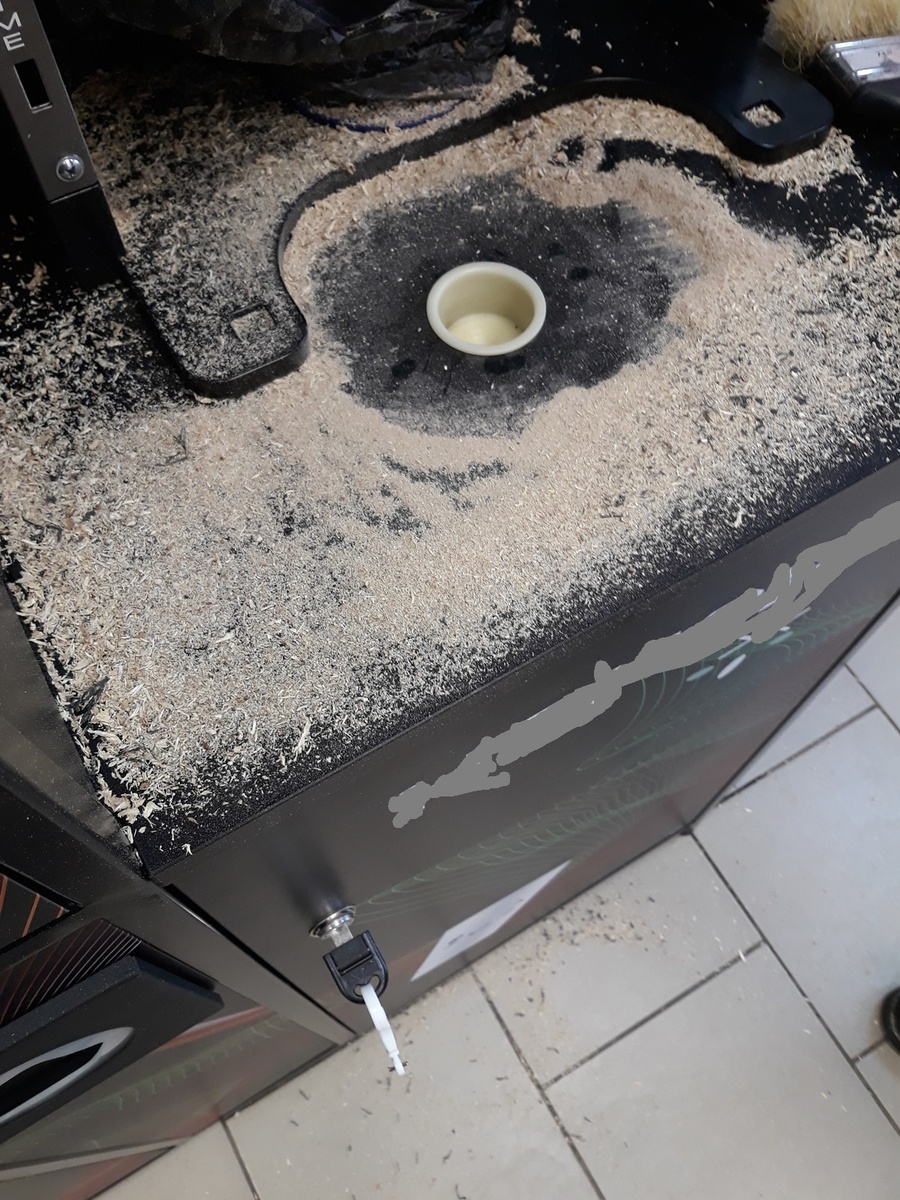 Отверстие под слив