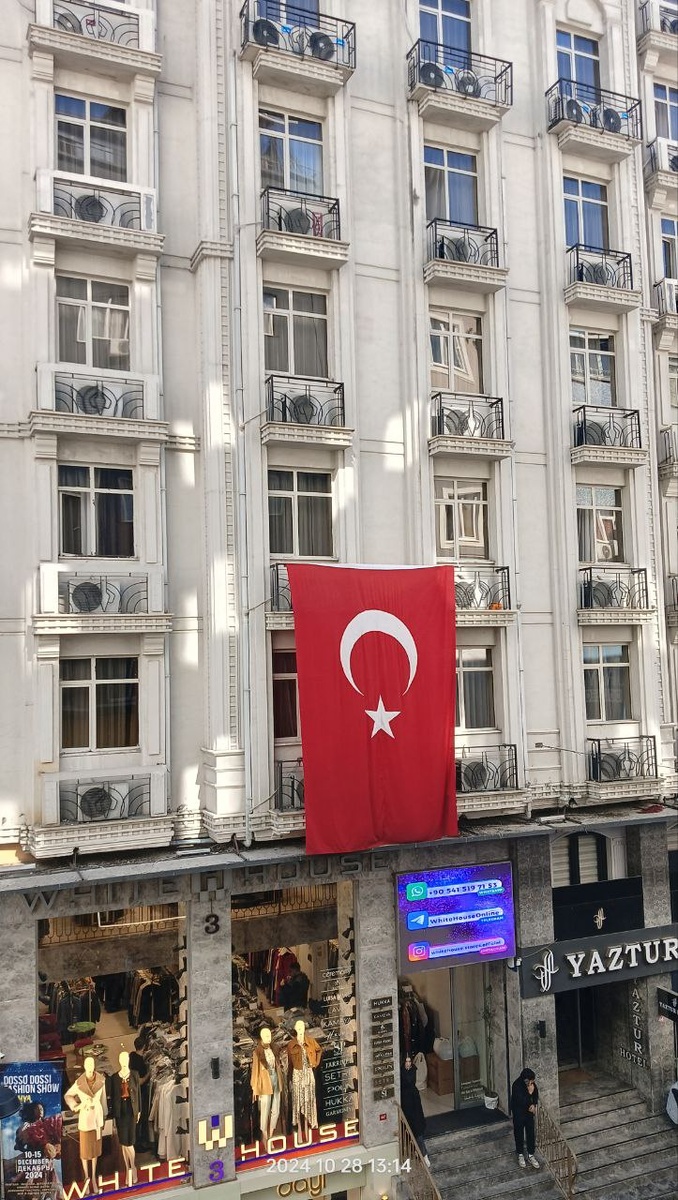 Вид из окна нашего номера.