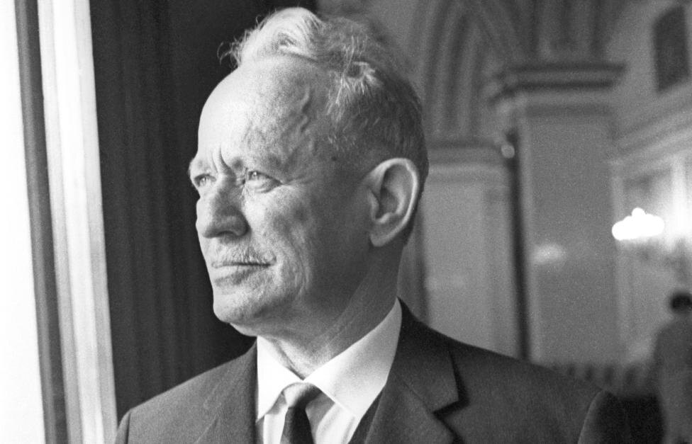                                          МИХАИЛ АЛЕКСАНДРОВИЧ ШОЛОХОВ.