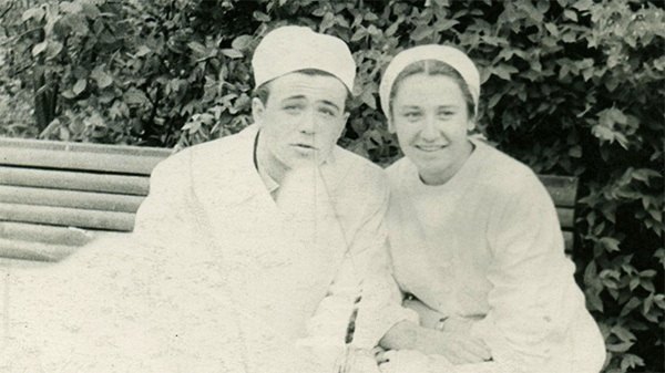 Александр Калягин - бывший медработник