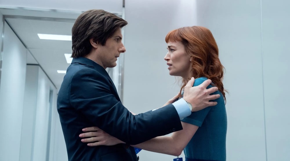     Кадр из 2 сезона сериала «Разделение» (2025)