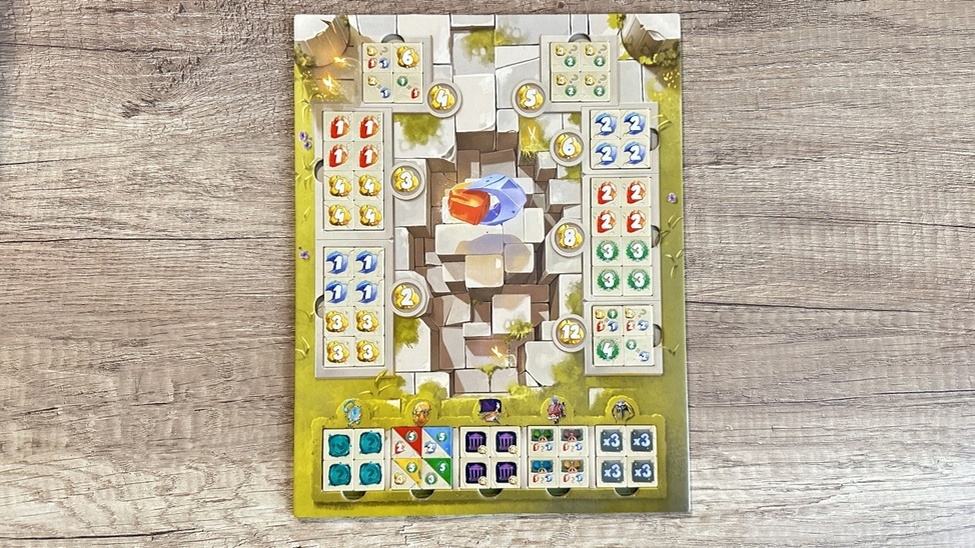 Поле Храма в прямом смысле слова многогранное:)