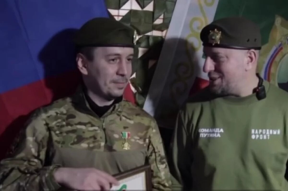    Алаудинов впервые показал лицо командира разведгруппы спецназа «Ахмат» Аида