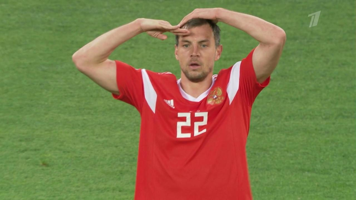 Нападающий Артем Дзюба на чемпионате мира  в 2018 году