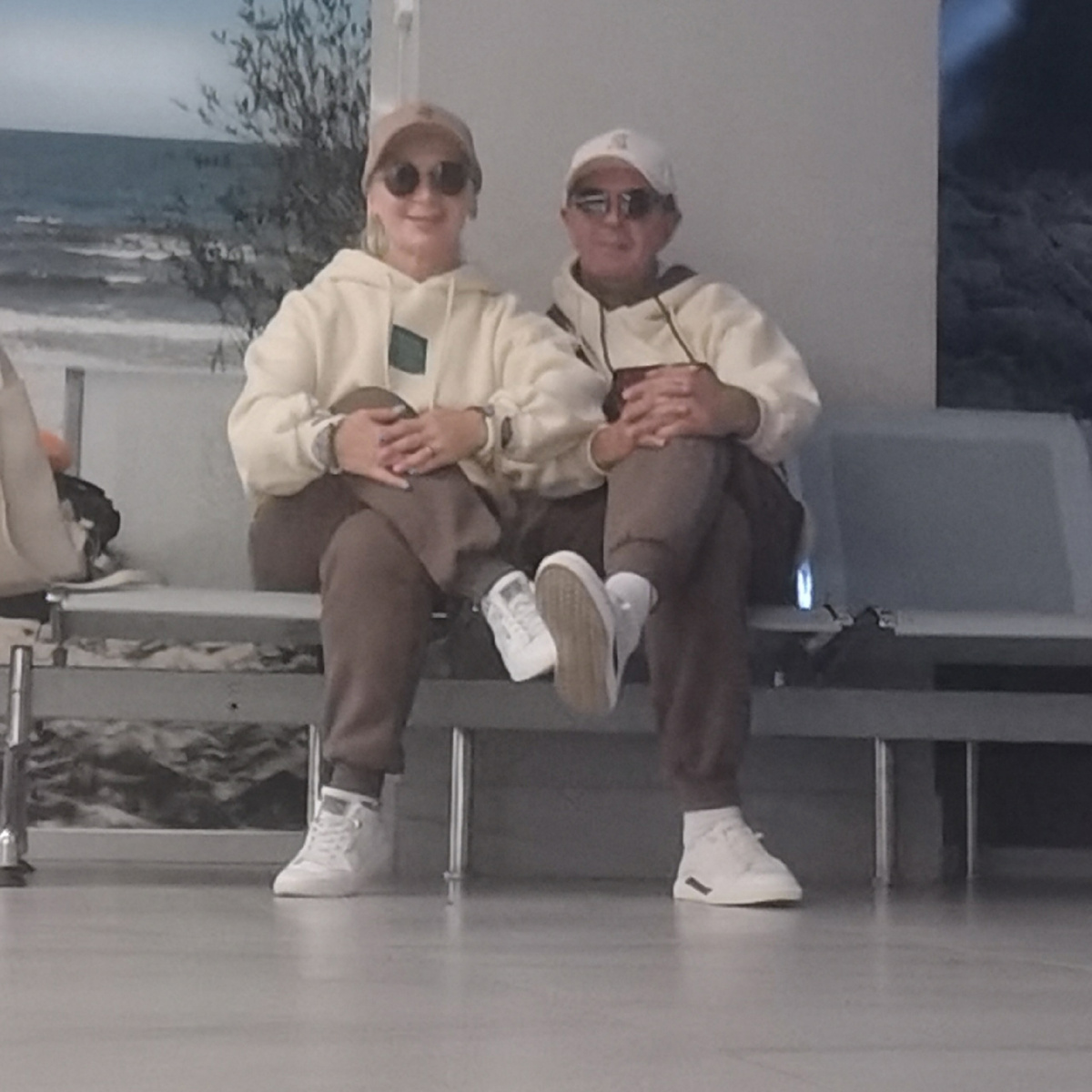 Летим в Турцию, года 2 или 3 года назад. Здесь вообще близнецы. 