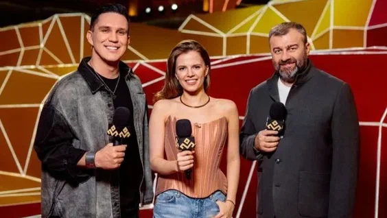 Участники шоу песни на тнт имена. Шоу на тнт с тимати и максимом фадеевым. Музыкальное шоу на тнт. Хореографы танцы на тнт. Песенные шоу.