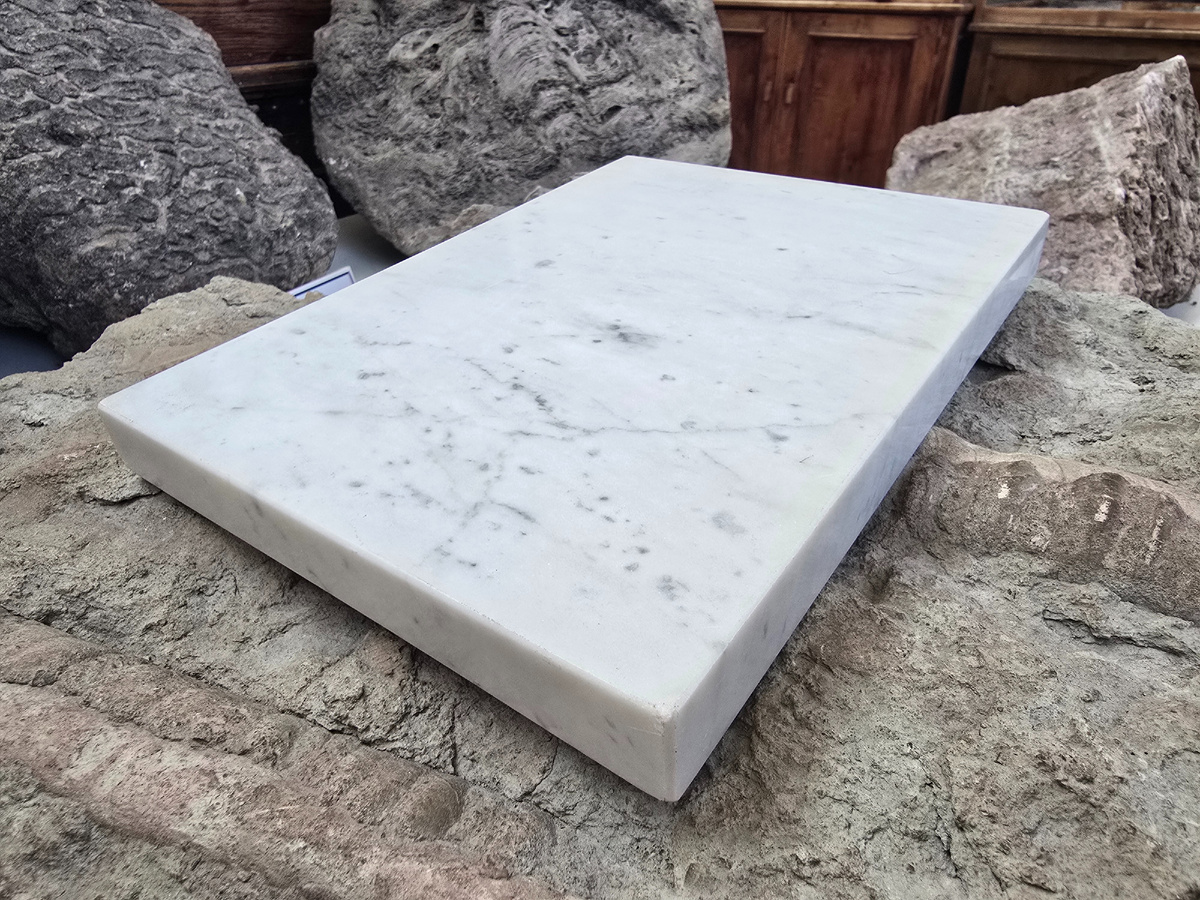 
Мрамор белый ординарный, Италия, Каррара