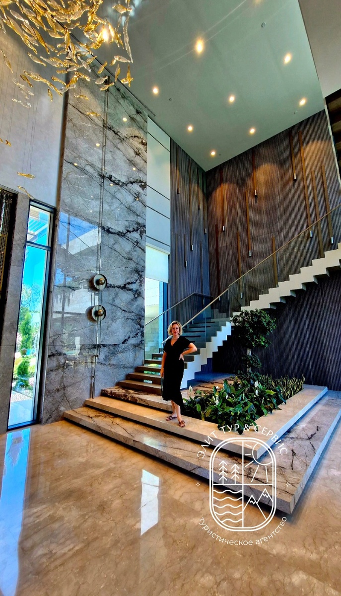 Входная группа Palazzo Mansions 