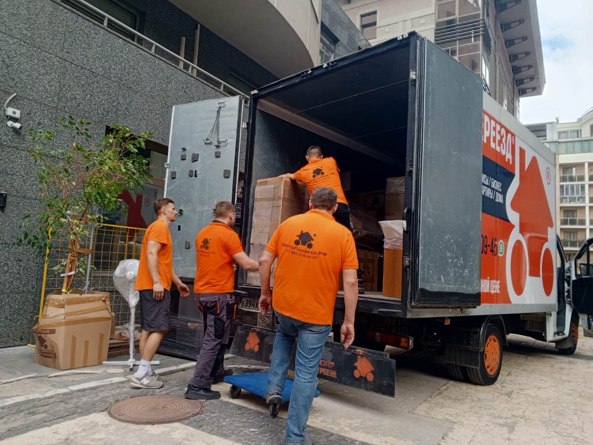 Офисный переезд силами «Центр Переезд»