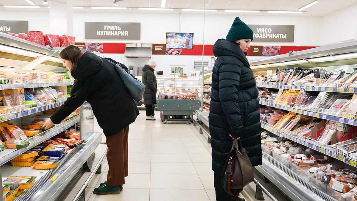 Эмиссия рубля это удорожание товаров и услуг, что может отразится на уровне жизни граждан