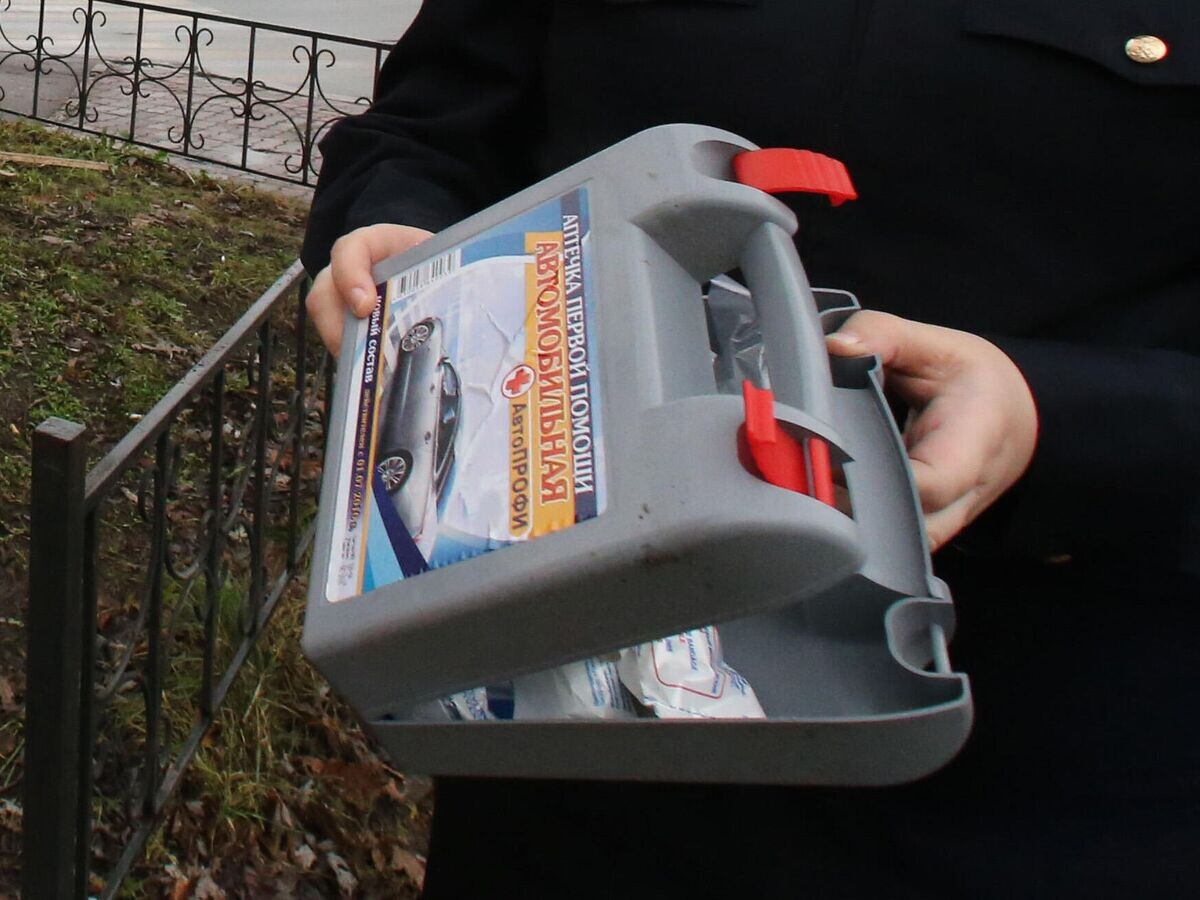    Автомобильная аптечка© РИА Новости / Игорь Зарембо