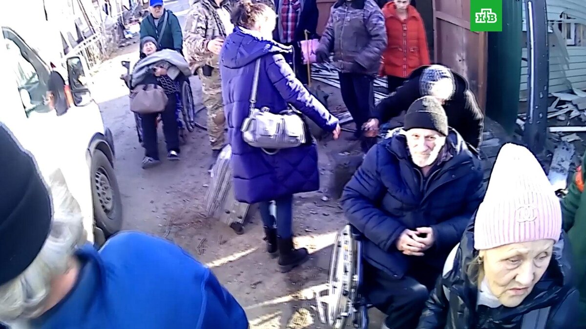    Минобороны РФ показало эвакуацию мирных жителей из Суджи