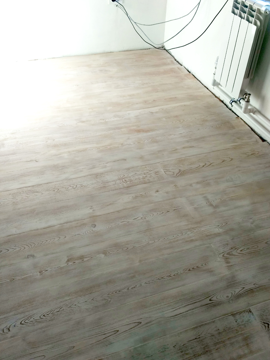 пол в кабинете