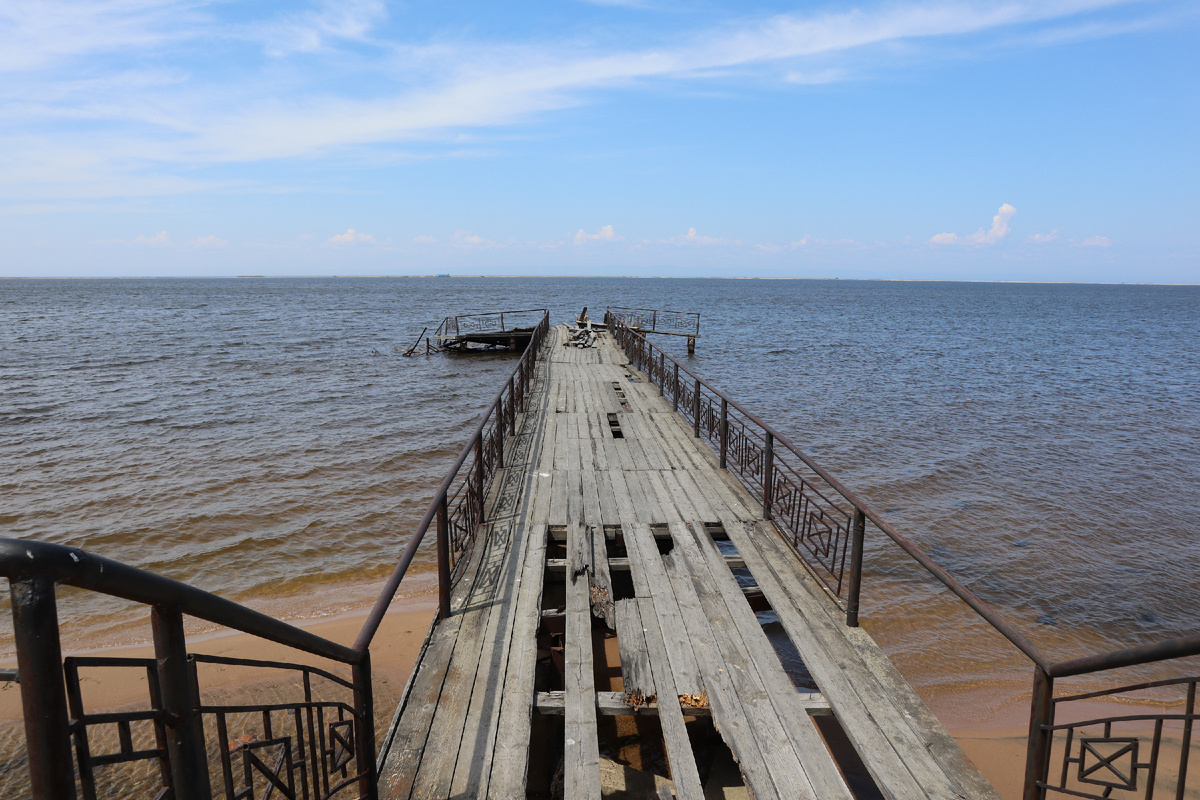 Заброшенные объекты у залива Посольский Сор в Республике Бурятия