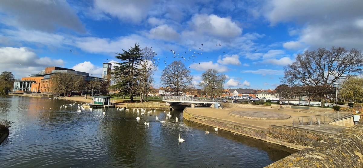 Королевский Шекспировский театр в Стратфорде- на -Эвоне. Фото из личного архива.