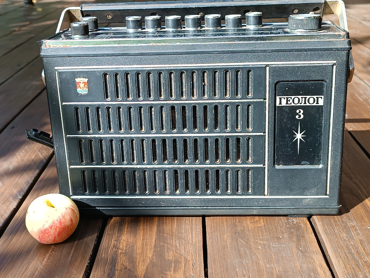 Рисунок 2. Внешний вид радиоприёмника "Геолог 3".