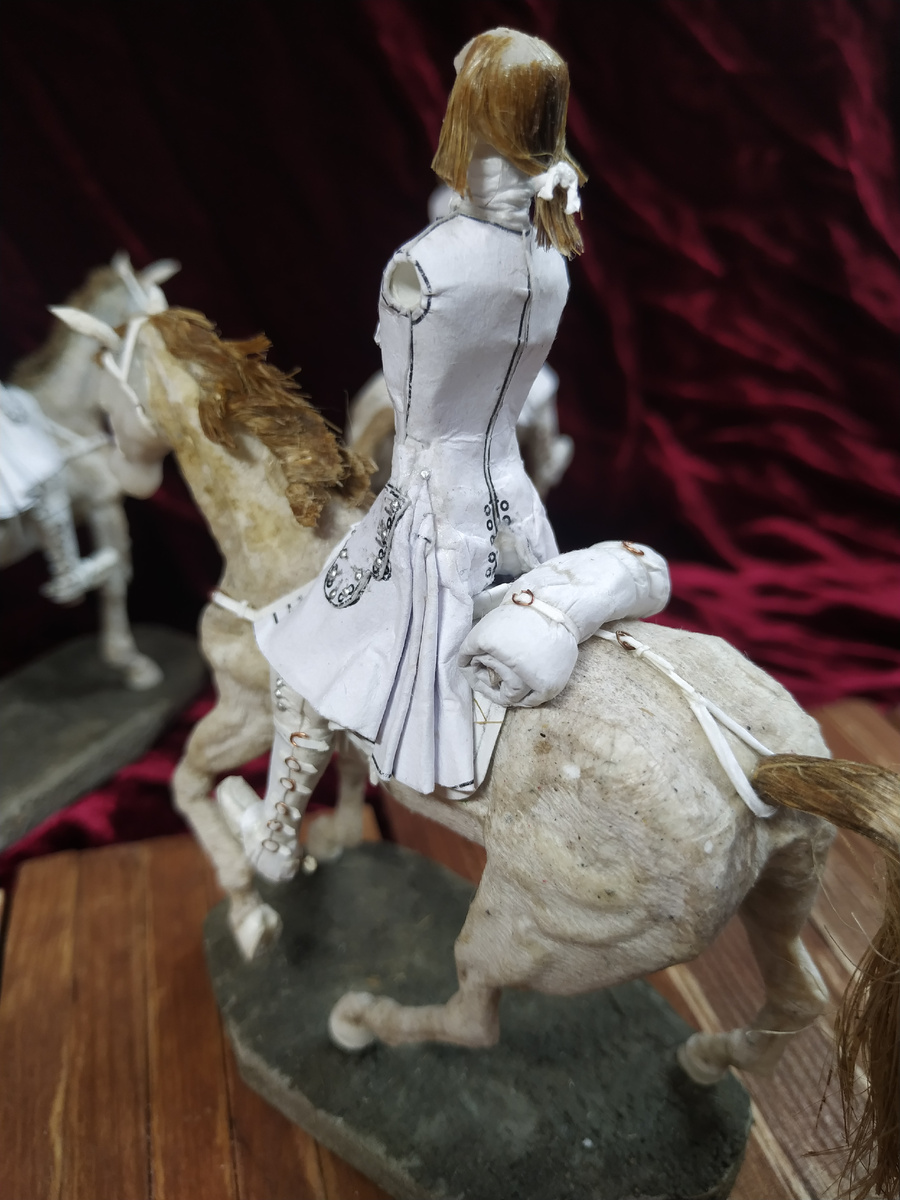 Кавалерийский чемодан, завёрнутый в епанчу. Фото автора.