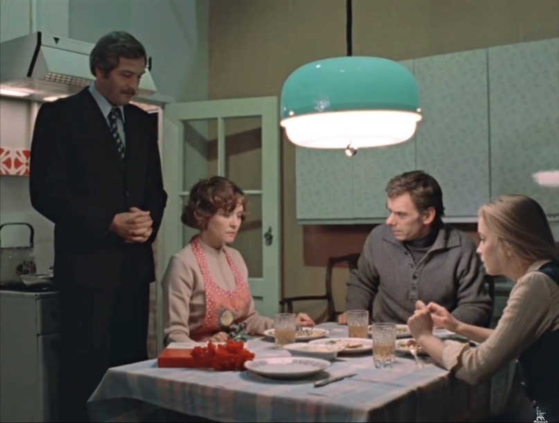 Фото из сети. Все ключевые персонажи в одном месте 