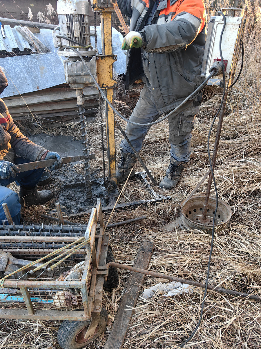 Воды на 16 метрах нет