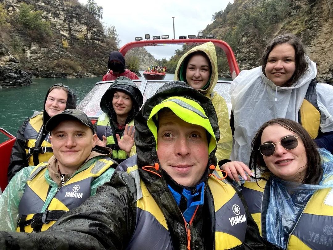 Наш красный катер)