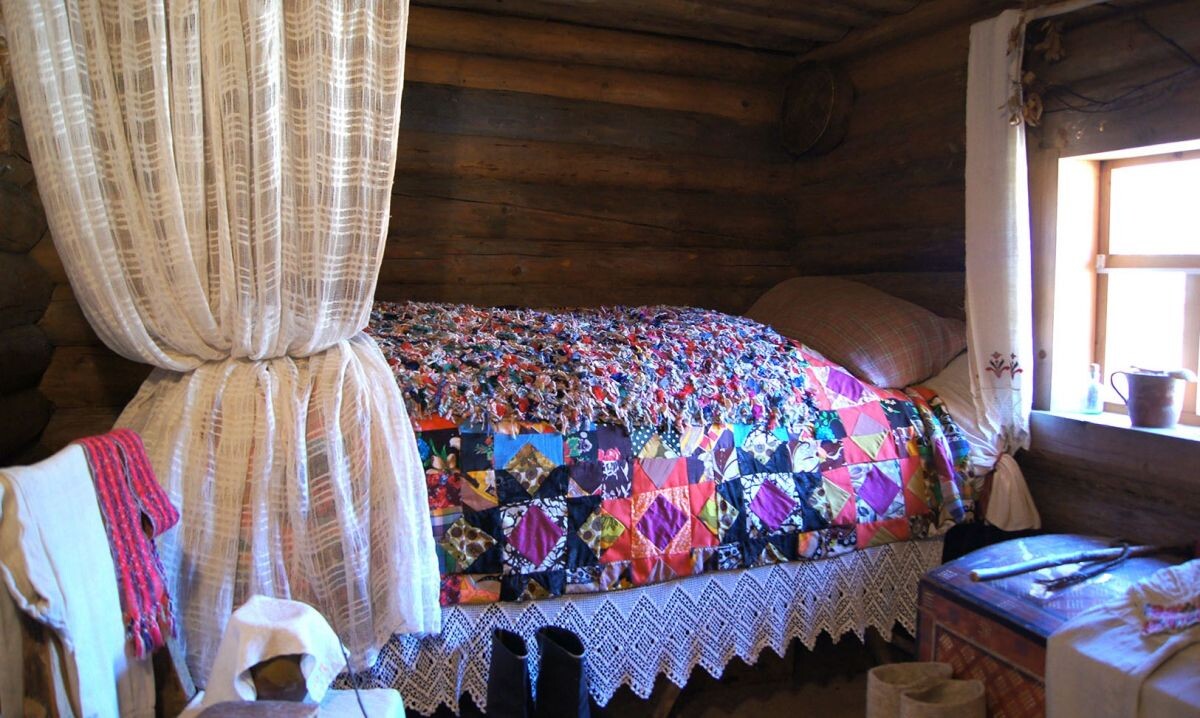 Картинка про забытый деревенский быт