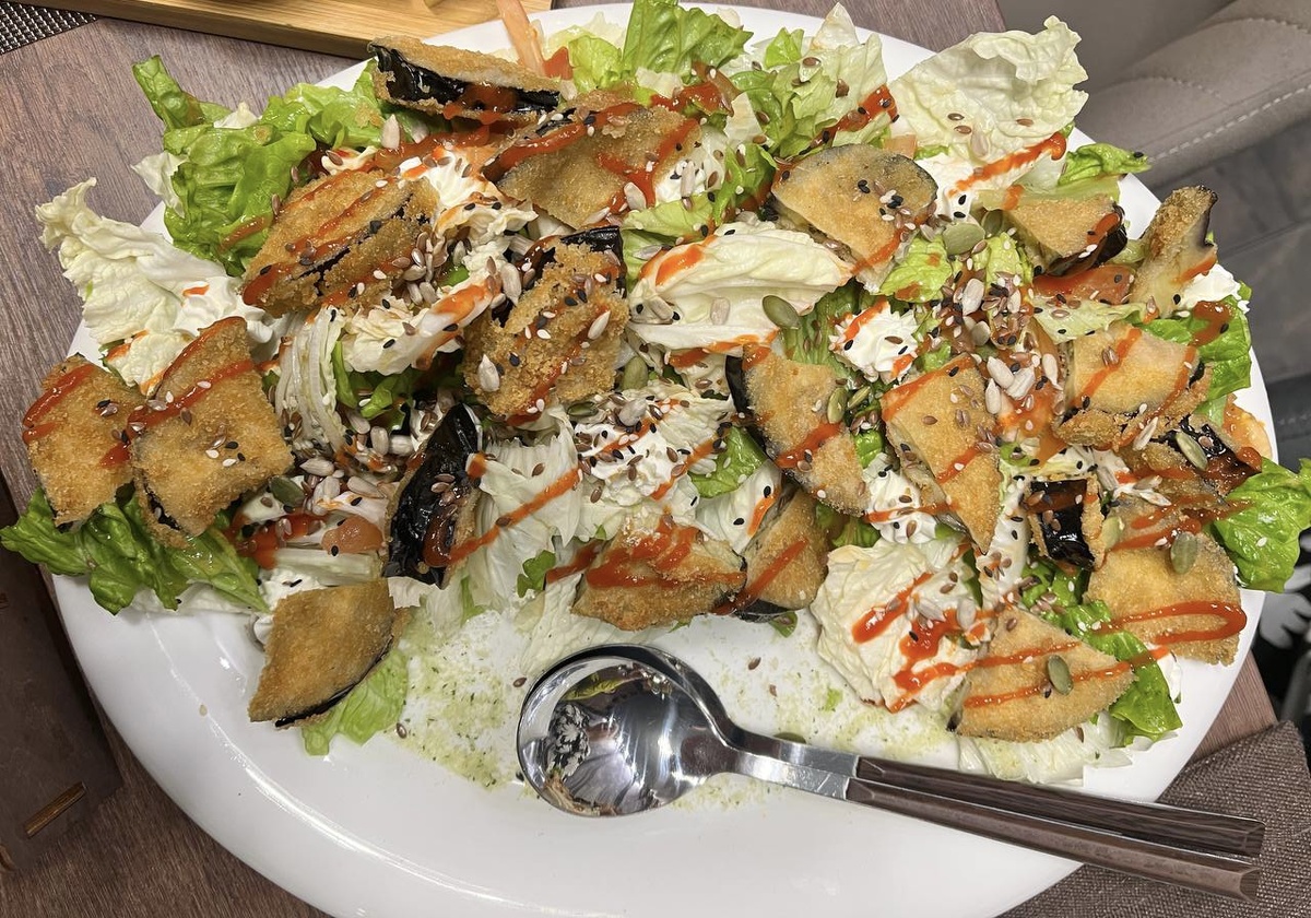 Когда привыкаешь есть за компанию, по работе или отказаться неудобно…