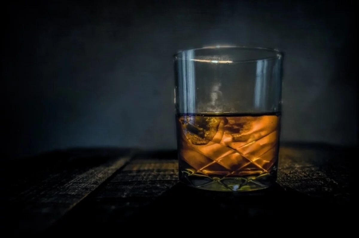    Drinks Business: мировые производители виски приостановят выпуск напитков