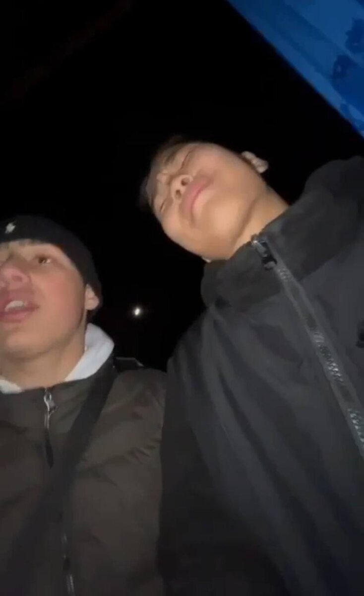 Мне ничто не угрожает. Угроза мем. Предупреждаю мем. Мафия мем. Мне ничто не угрожает.