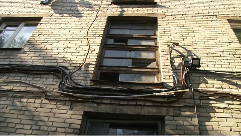    Дом. Подъезд. Источник: Толк