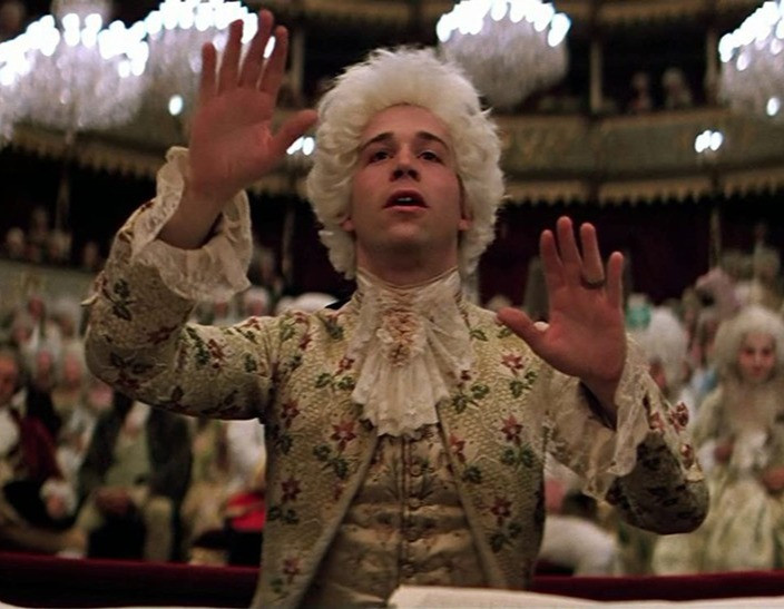Кадр из фильма "Амадей" ("Amadeus") 1984 года режиссера Милоша Формана, шедевр, о котором мы в вами, дорогие читатели, поговорим позже.