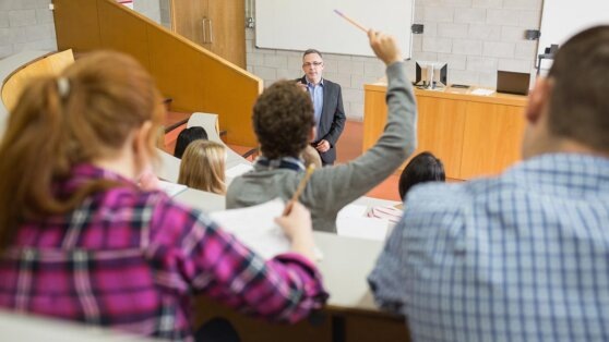    В России могут скорректировать правила приема на платные отделения вузов ©ESB Professional/Shutterstock/Fotodom