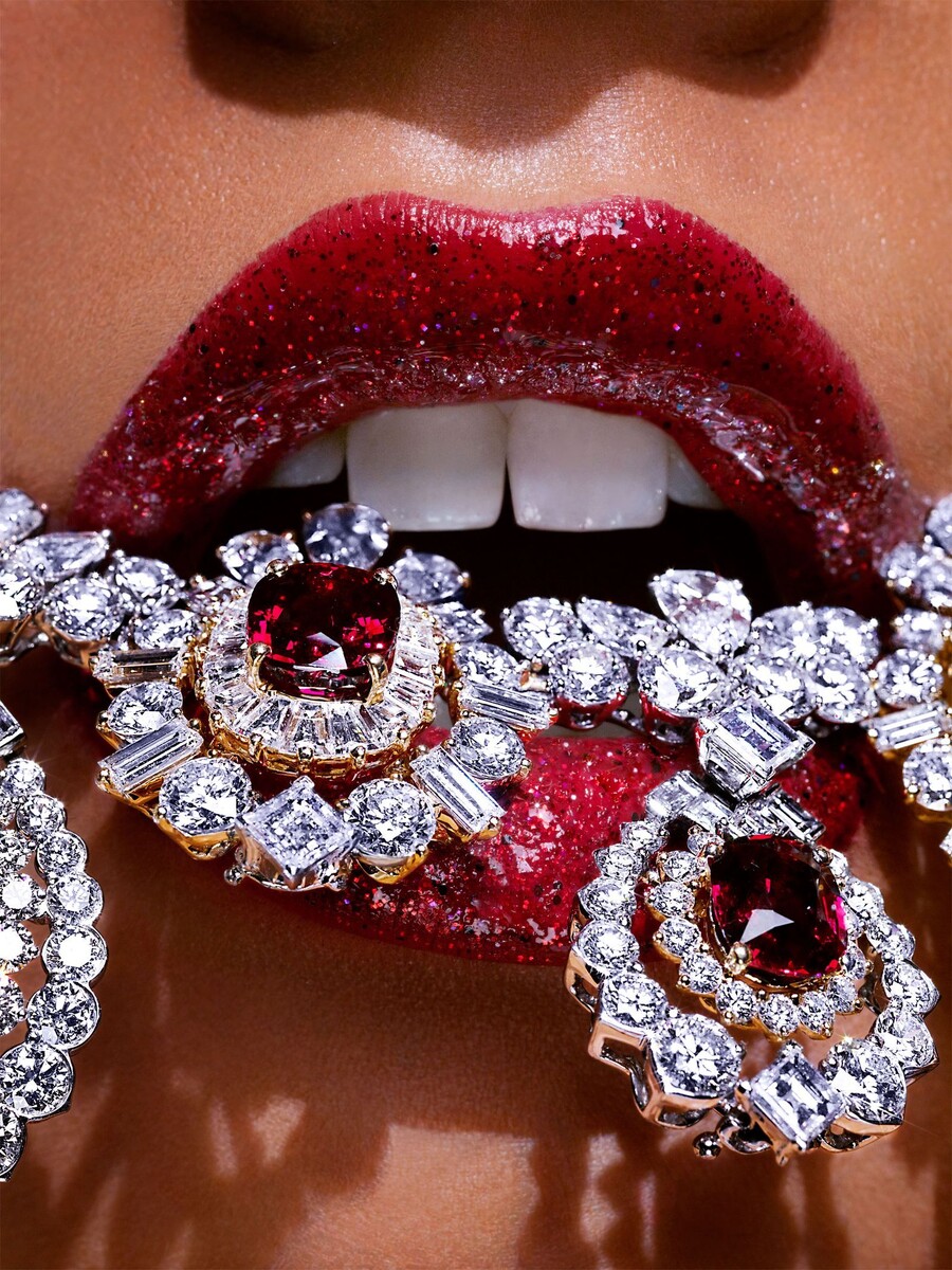 Роскошь - показатель успеха - этот метод уже не работает