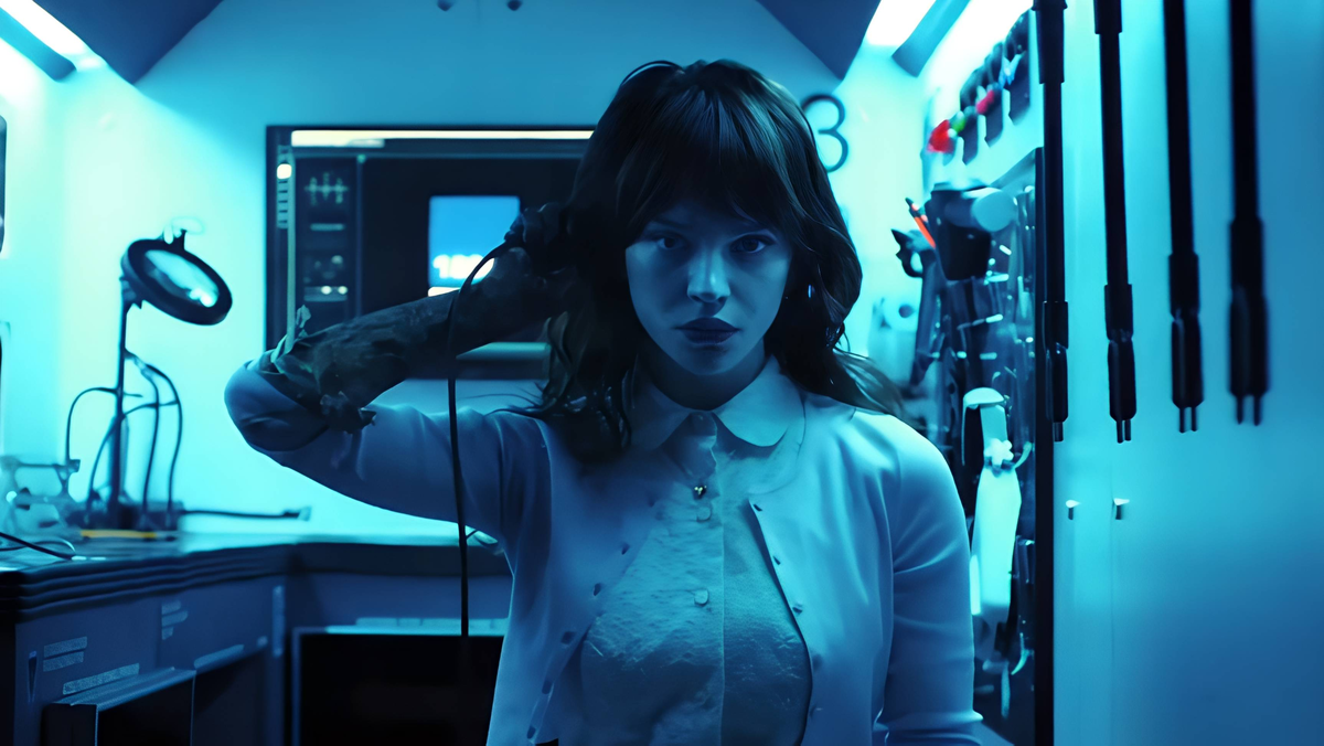 Кадр из фильма "Компаньон"