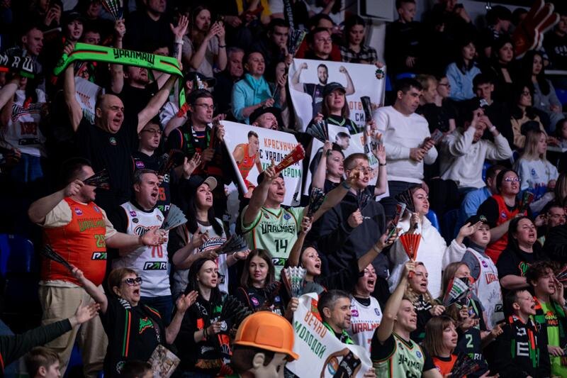    Фото РФБ, Иван Ермаков/В Нижний Новгород поддержать «Уралмаш» приехал внушительный десант болельщиков