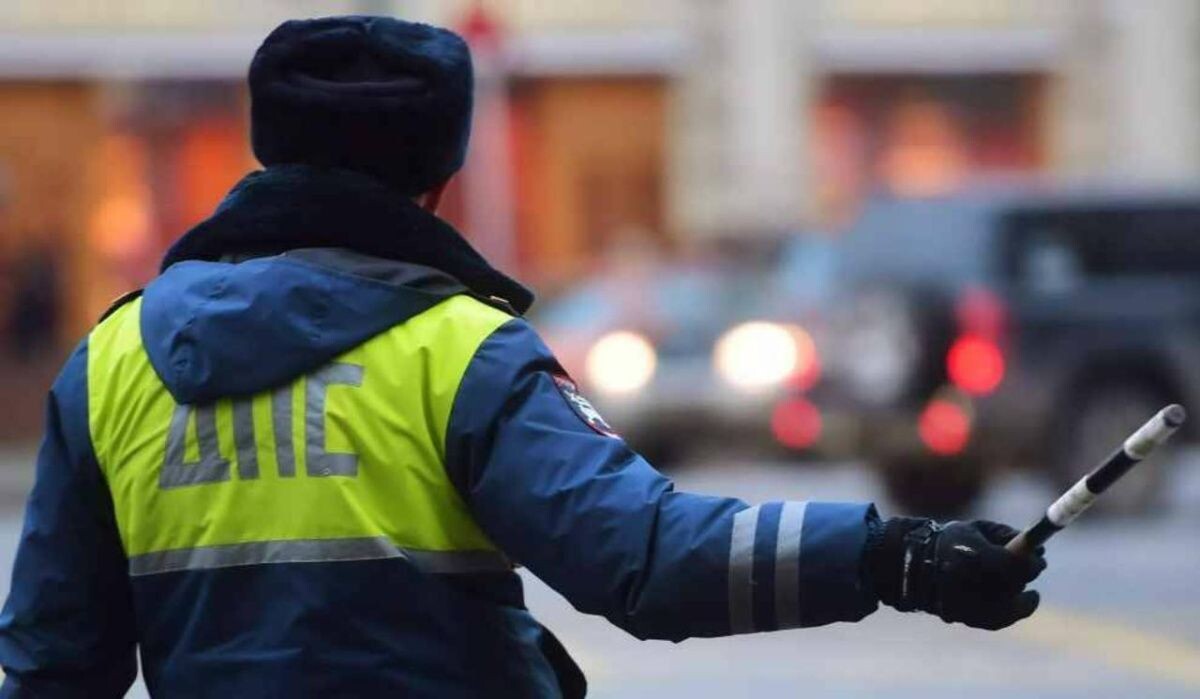     Сотрудник ДПС. Источник: ria.ru Автор фото: Евгений Одиноков