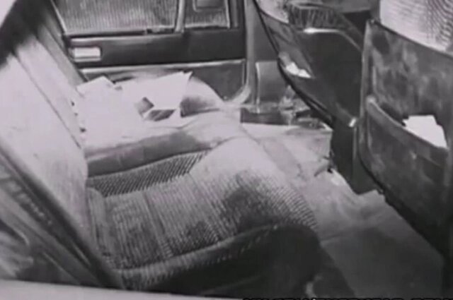    Машина, в которой сотрудники ГАИ обнаружили труп. Фото: Скриншот/ Передача «Криминальная Россия»