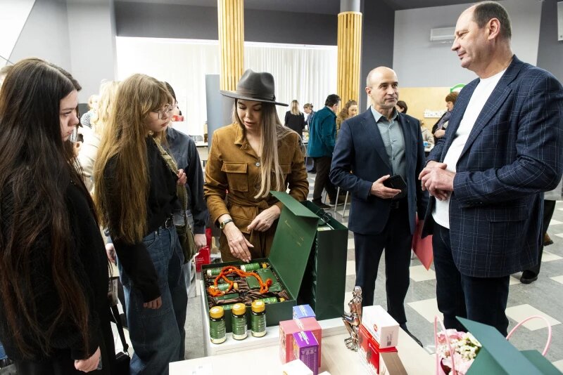 Листайте вправо, чтобы увидеть больше изображений