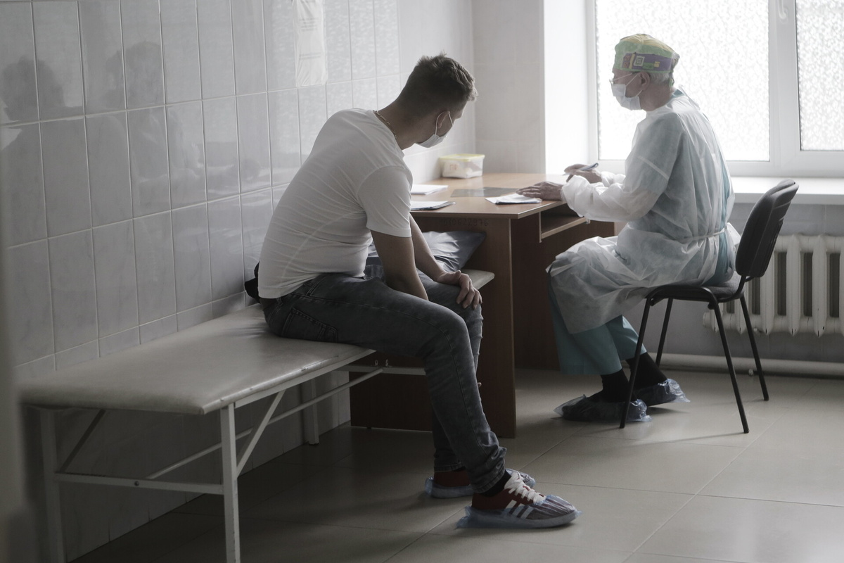 На приёме у врача. Фото: ПАИ