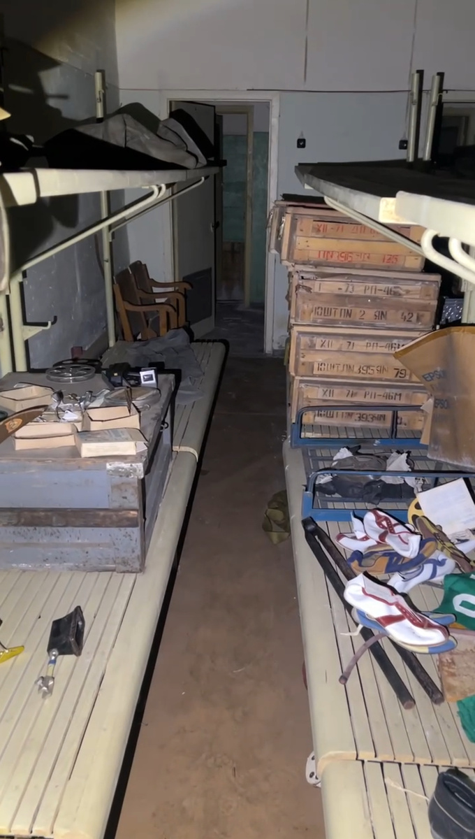 Первое, что мне бросилось в глаза в заброшенном бункере